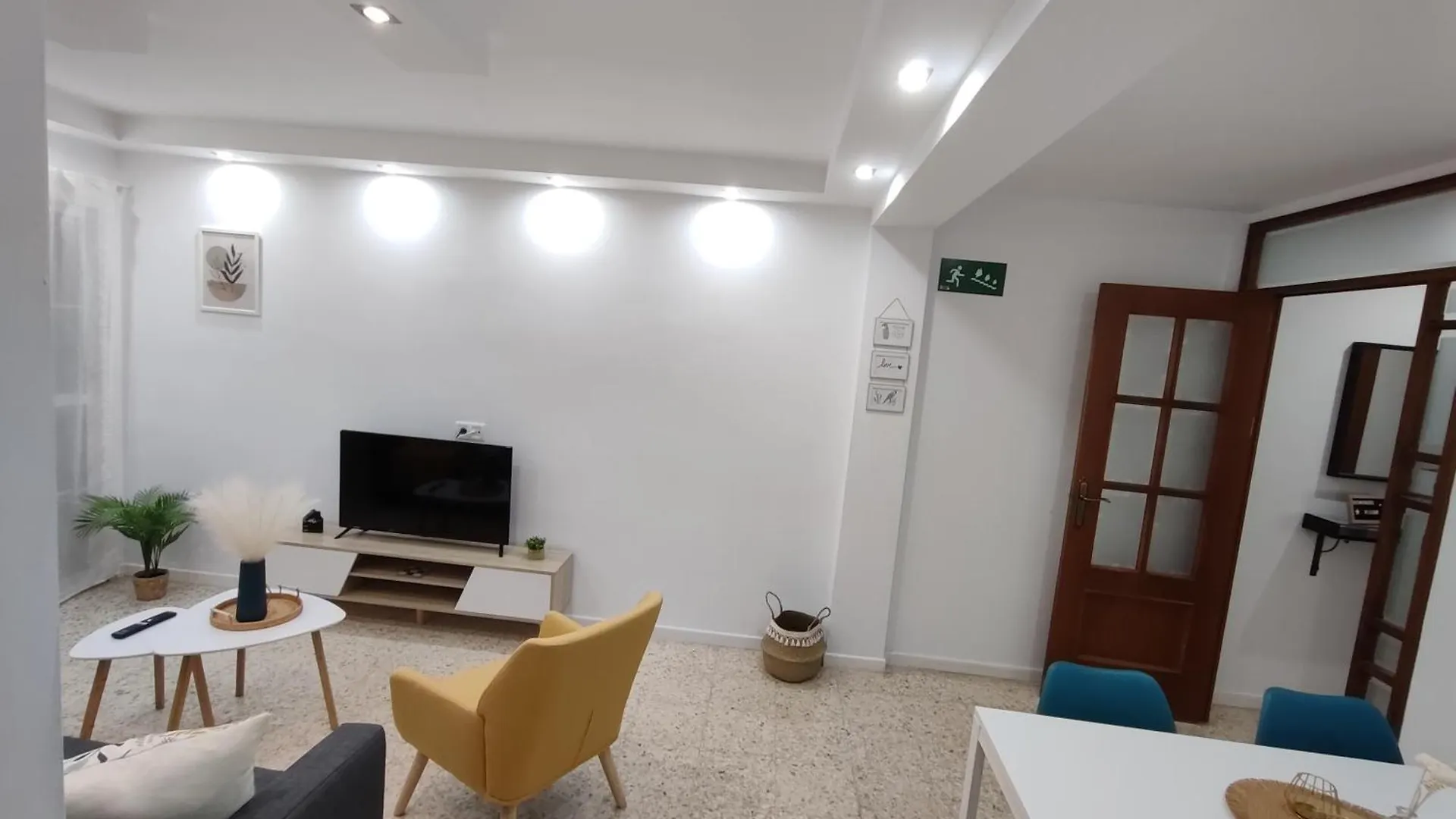 Precioso Apartamento En Sevilla. Camas Apartment